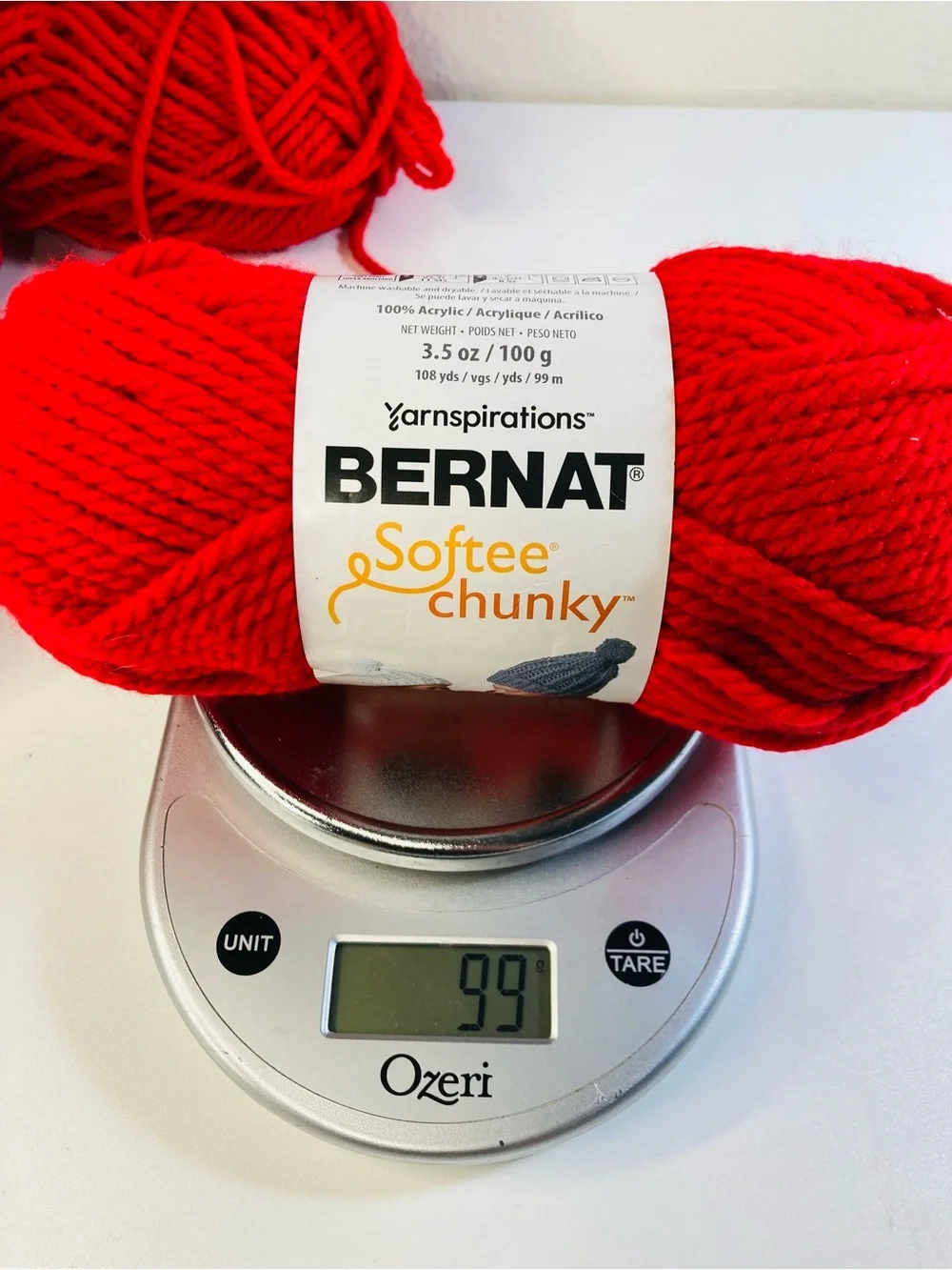 684g / 24.13 oz Bernat Softee Chunky Yarn Bundle in 6 Red & 1 Black 100% Acrylic